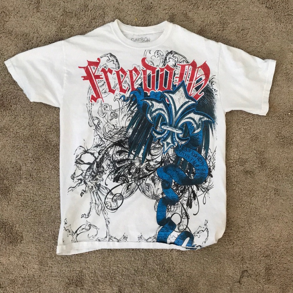 Medium white short sleeve shirt